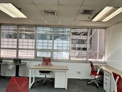 North Bridge Centre (D7), Office #546767221